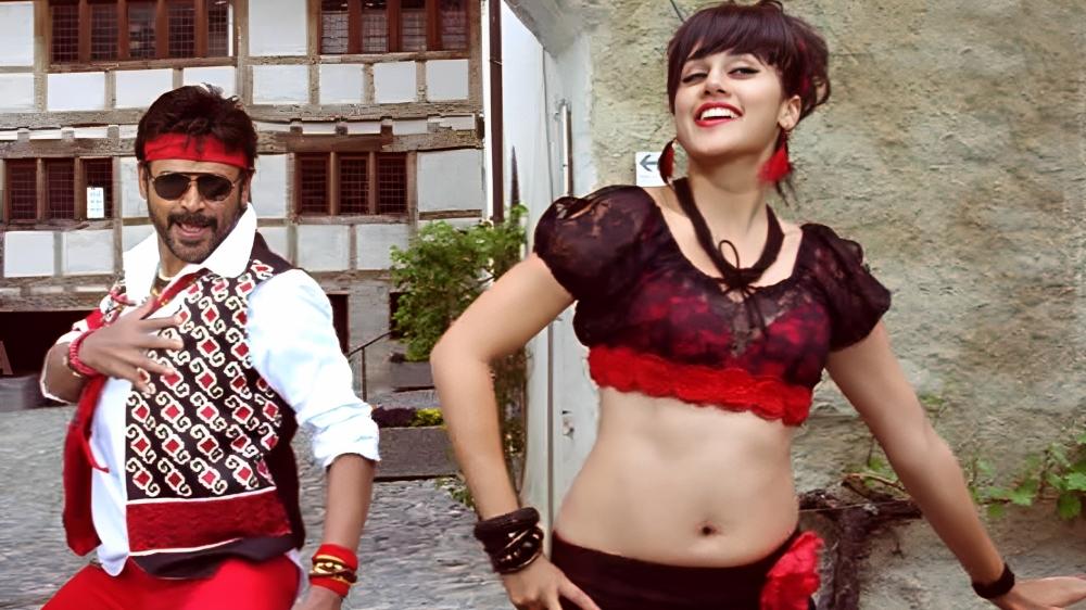 Fashionista Alert: Taapsee`s Trendsetting moments from South Cinema Days.